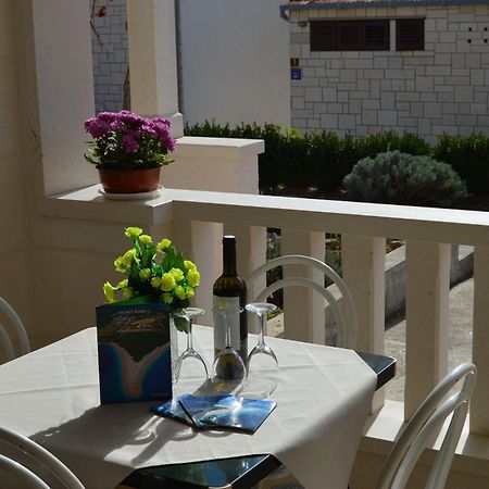 בול Apartments Frama - 3 Apartments מראה חיצוני תמונה
