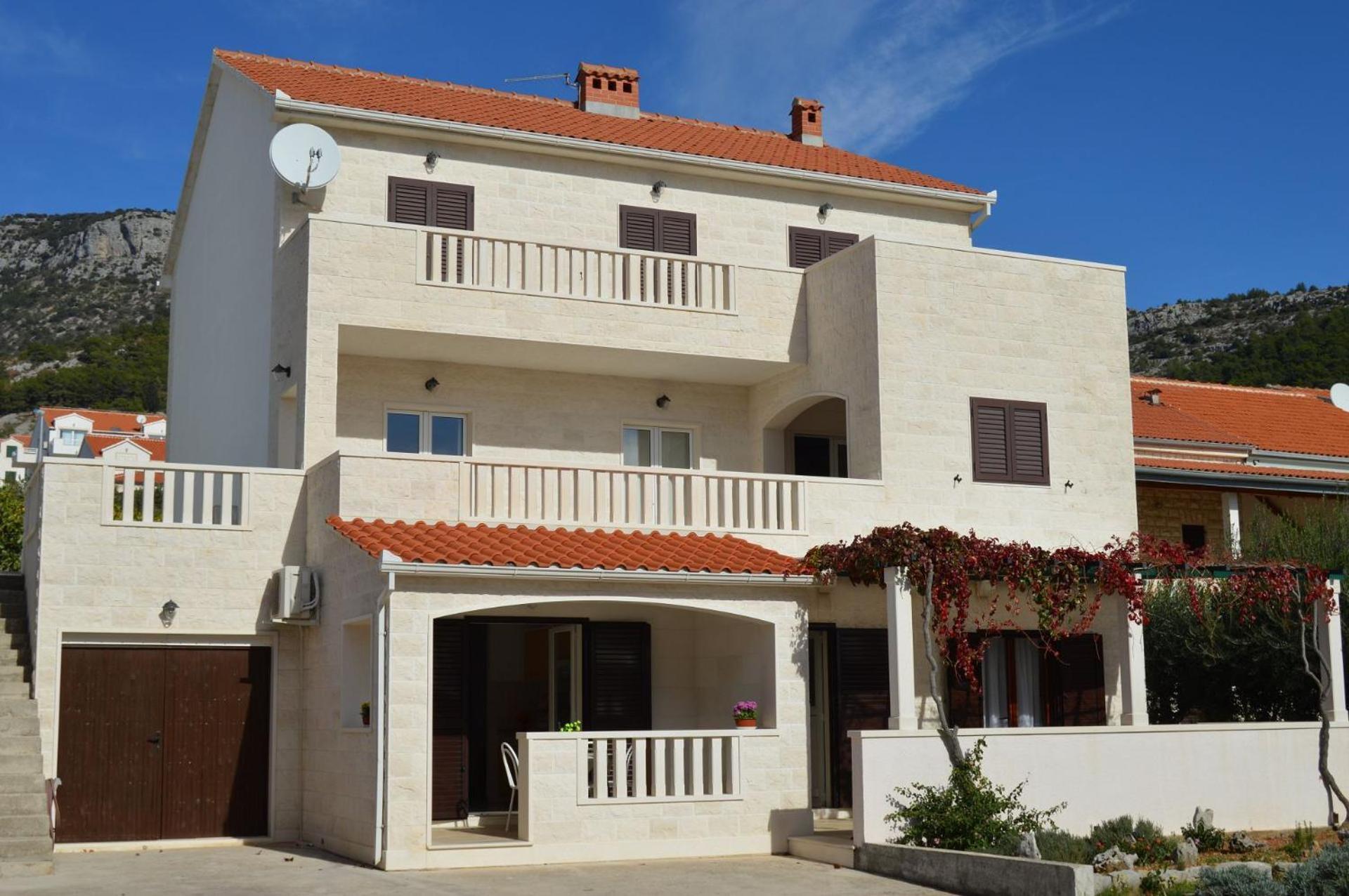 בול Apartments Frama - 3 Apartments מראה חיצוני תמונה
