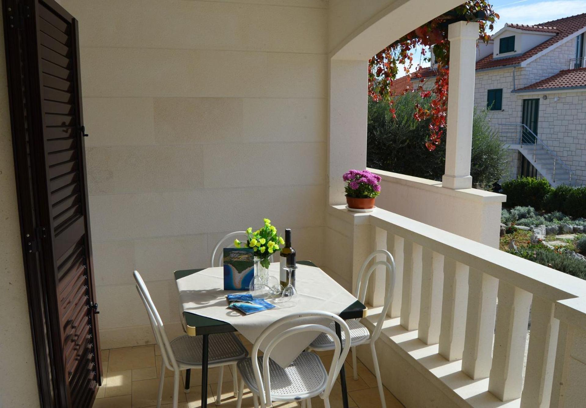 בול Apartments Frama - 3 Apartments מראה חיצוני תמונה